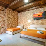 Gasthuis Domos La Corte Ghibellina 3*