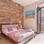 Domos La Corte Ghibellina 3*