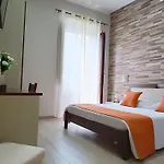 Domos La Corte Ghibellina 3*