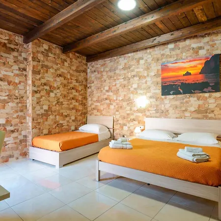 Guest house Domos La Corte Ghibellina *