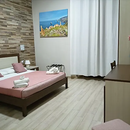 Domos La Corte Ghibellina 3*
