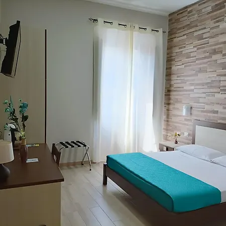 Domos La Corte Ghibellina 3* איגלסיאס