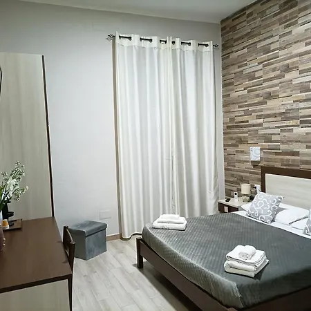 Domos La Corte Ghibellina 3*