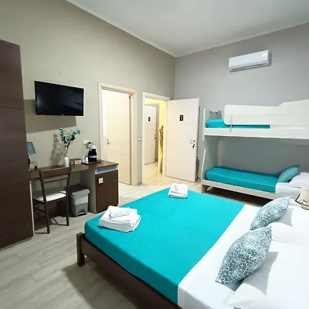 Domos La Corte Ghibellina Guest house *