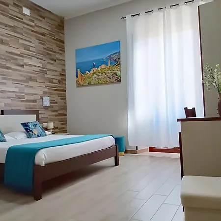 Domos La Corte Ghibellina Guest house