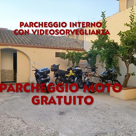 Domos La Corte Ghibellina